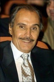 عزت العلايلي